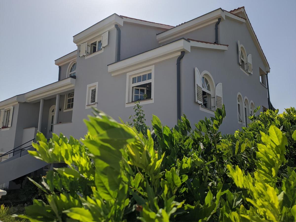 Villa Triton Vinkuran Exterior foto