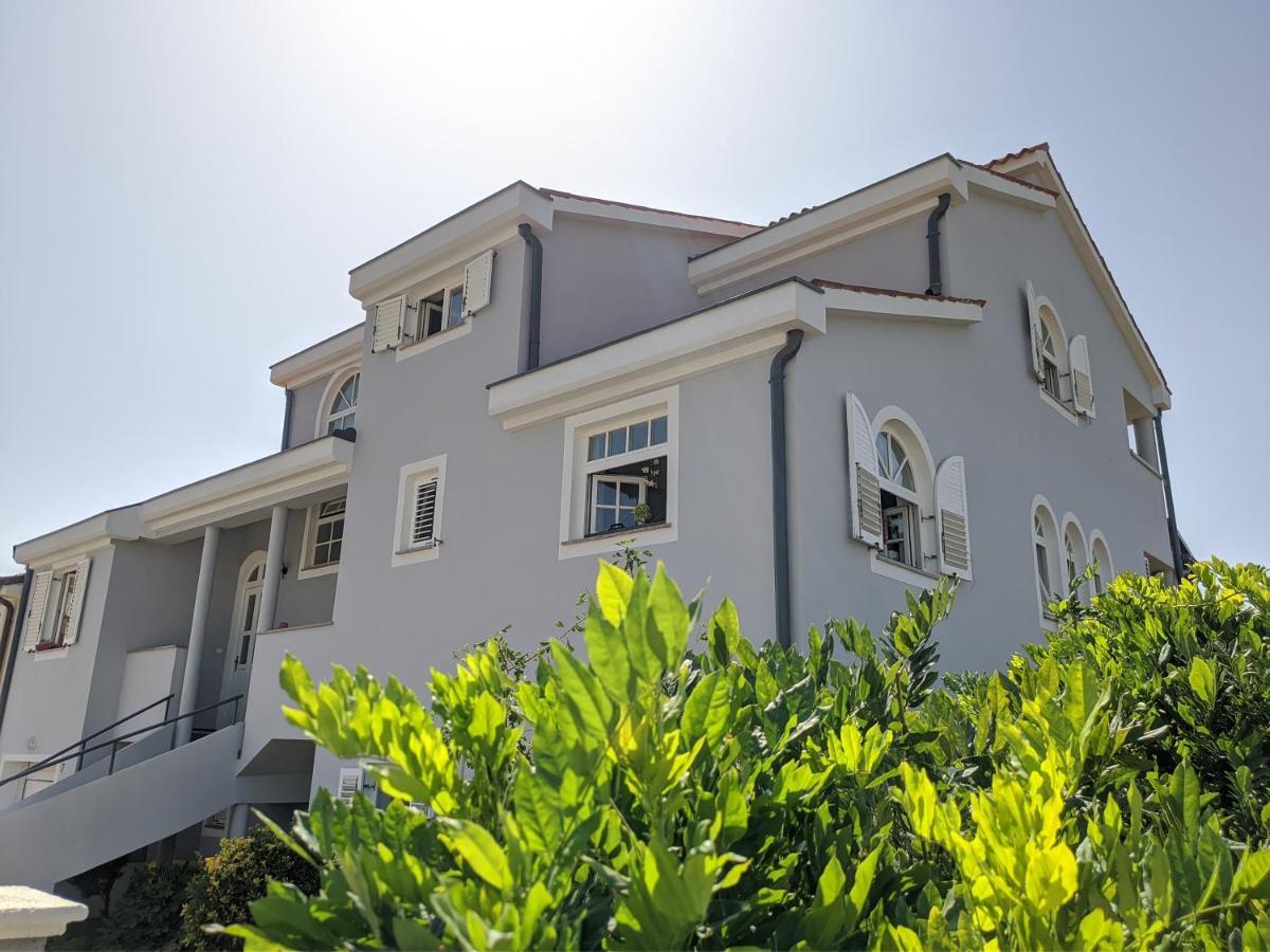 Villa Triton Vinkuran Exterior foto
